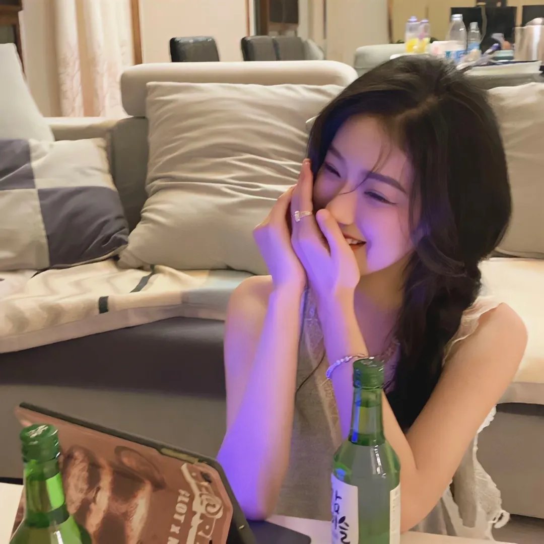 看不见的世界 海报